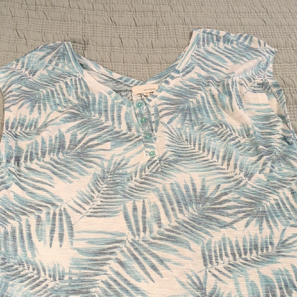 Dept. 222 Cream and Blue Sleeveless Blouse